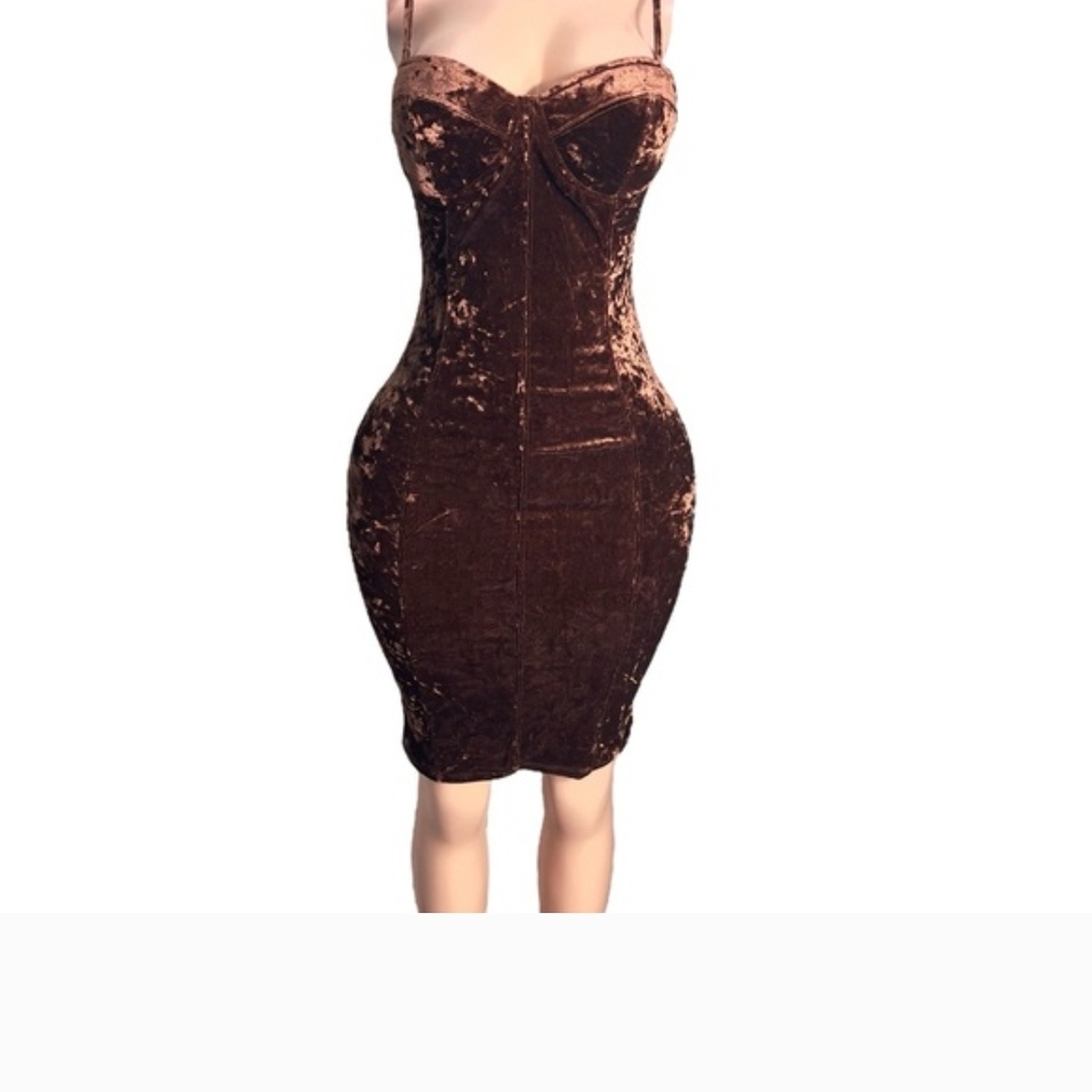 Elegant Brown Velvet Strapless Dress